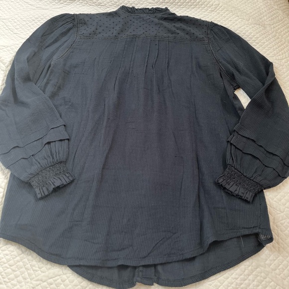 Quince Navy Textured Cotton Peasant Blouse - Picture 6 of 6